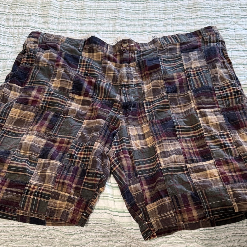Roundtree & Yorke Multicolor Plaid Men's Shorts size 50. Excellent condition.